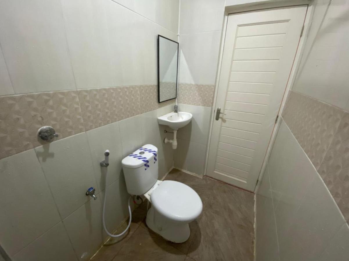 Mapala Guest House Makassar RedPartner Bagian luar foto