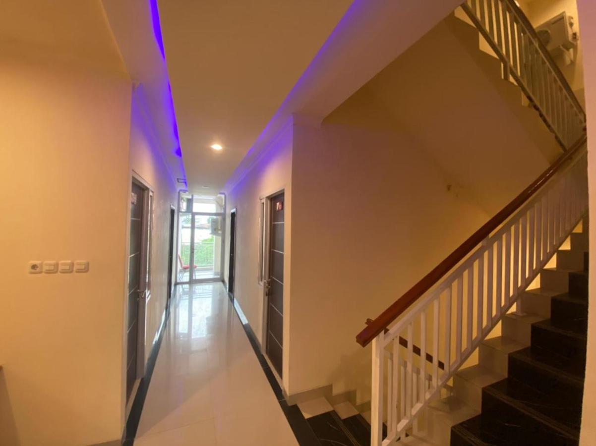 Mapala Guest House Makassar RedPartner Bagian luar foto