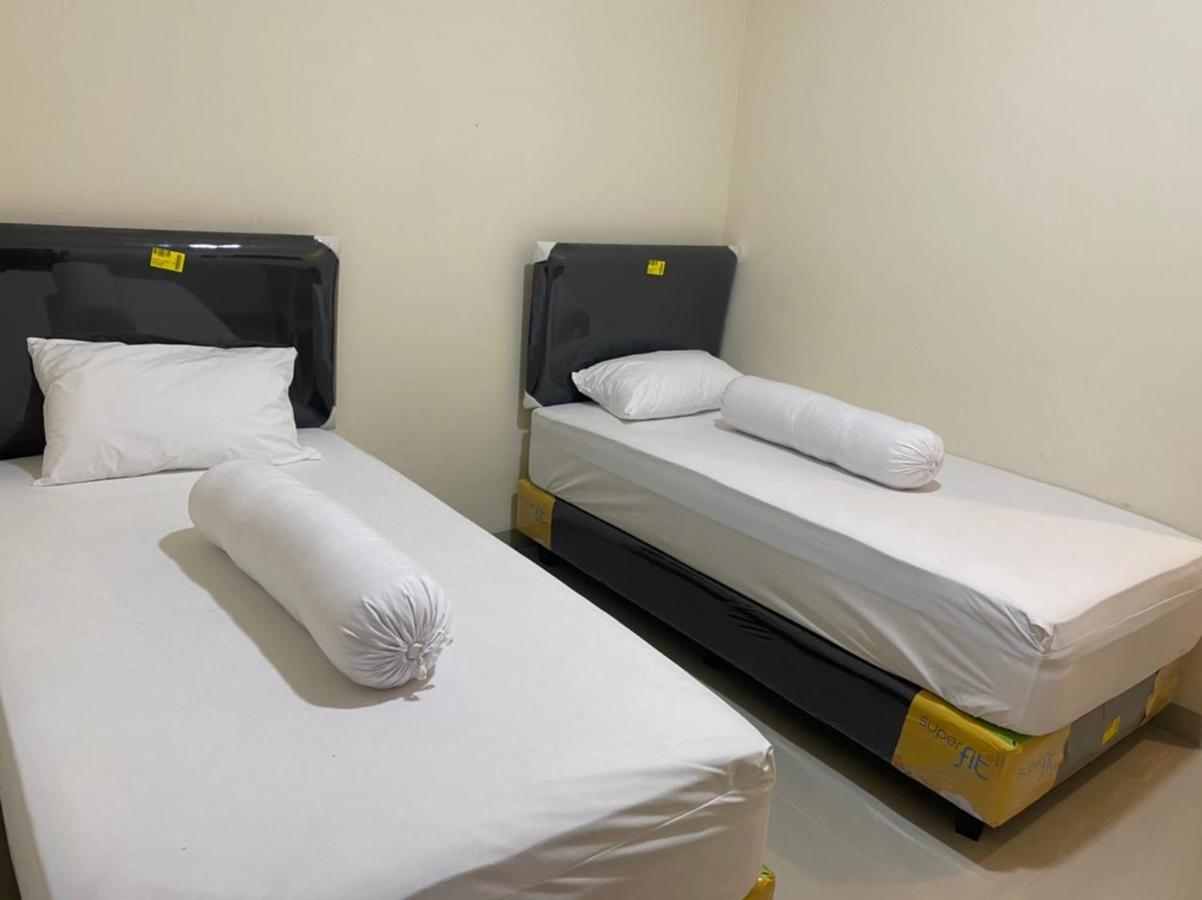 Mapala Guest House Makassar RedPartner Bagian luar foto